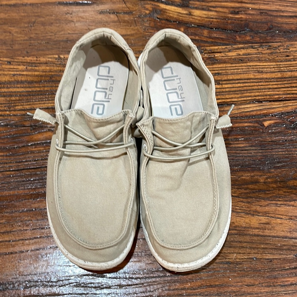 Hey Dudes women’s shoes
